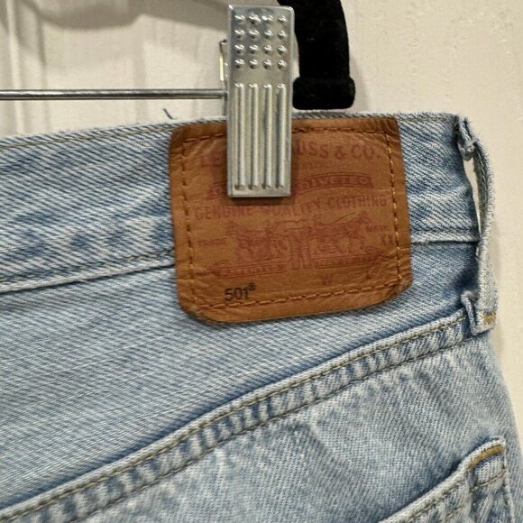 Women’s Levi’s Denim Jeans 28x28 Distressed Pants Big E - Picture 10 of 10